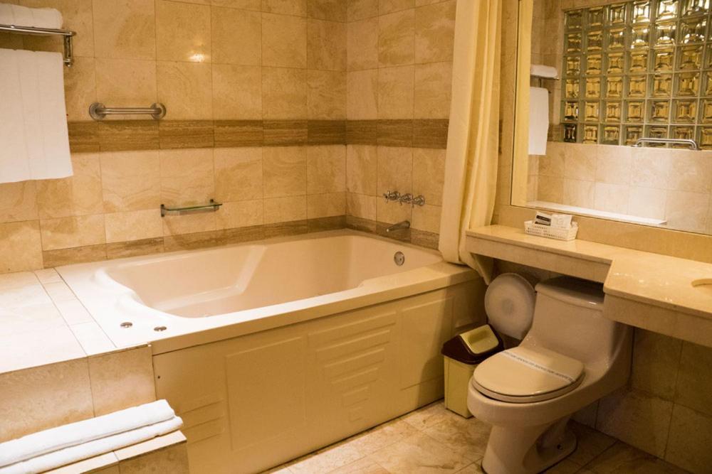 Hotel Las Lomas ลิมา ภายนอก รูปภาพ